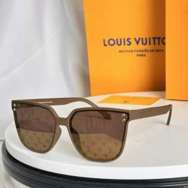 Picture of Louis Vuitton Sunglasses _SKUfw74860900fw
